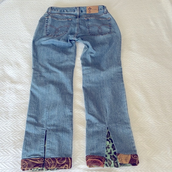 3 Sisters Blue 5 Pocket Jeans with Brocade Hem & Leopard Vent 2 - Picture 6 of 11